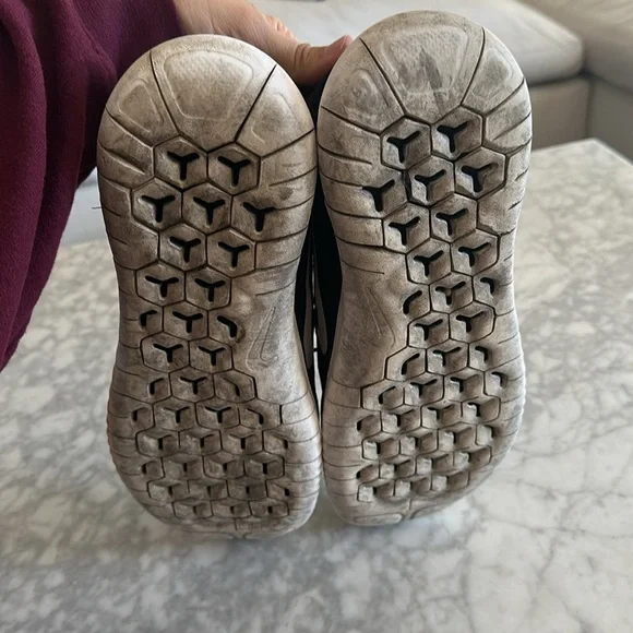 Nike Black and White Athletic Sneakers - Picture 5 of 5